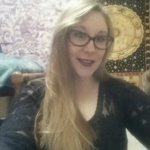 Meet your Posher, Victoria